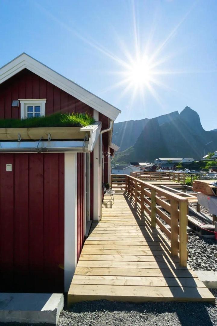 Madelhea Cabin- Seaview Lodge Reine Ngoại thất bức ảnh